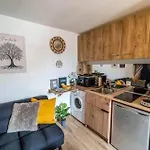 Apartment Double 10min